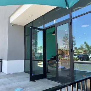 the entrance to the restaurant