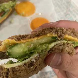 Avocado sandwich