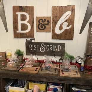 We all received mini wooden trays with a Pownd Cake by Jen