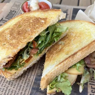 Gouda grilled cheese with white/Italian bread instead of rye
