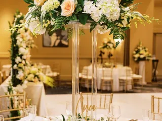 Di Bella Flowers & Gifts