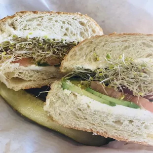 Veggie breakfast sandwich on plain bagel