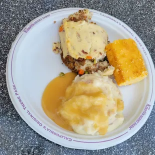 Shepherd's Pie/ mashed potatoes/ cornbread - 12/4/23