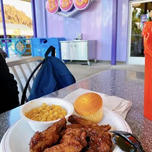 chicken wings, chicken wings and fried chicken, bbq chicken, fried chicken, chicken, fried chicken wings, poultry, bbq wings, food