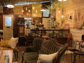 Trading House Cafe