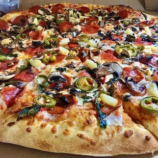 I created my own from numerous toppings available. 16 inch extra large original crust.