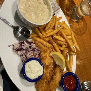 Alaskan cod two piece combo (chowder added)