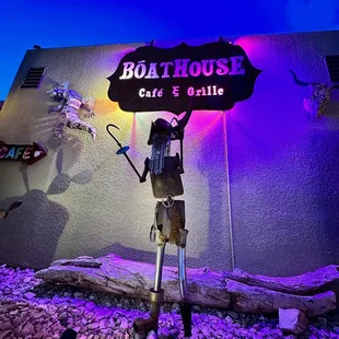 Boat House Café &amp; Grille