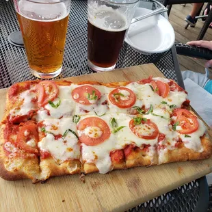 Margarita Flatbread Pizza