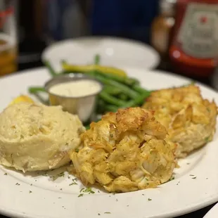 World's Best Crab Cake Dinner