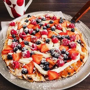 a fruit pizza