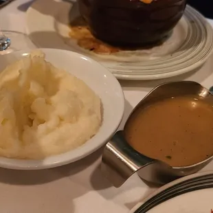 mashed potatoes and gravy