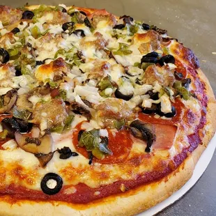 12" Deep Dish Super Deluxe