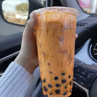 Caramel thai tea. Not overly sweet. The boba is too soft. I would prefer it a bit more chewy. Very nice customer service.