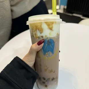 Ovaltine W. Bubble &amp; milk foam w jelly