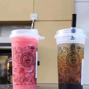 Strawberry Banana Slush. Peach Passionfruit green tea + boba.