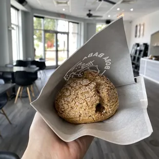 Hojicha cream puff