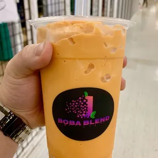 Thai Tea Smoothie w/ Boba Pearls