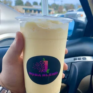 Passion Fruit Smoothie w/ Boba Pearls