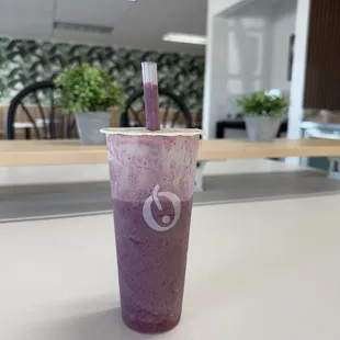 blueberry smoothie YUMM