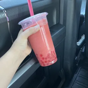 Strawberry smoothie 3x amount of strawberry popping