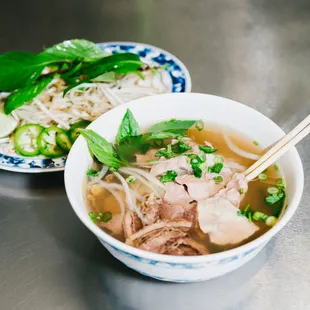 ramen and noodles, food