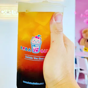 Can you see the bubble cap in this picture? We hand shaken each cup of our tea until a bubble forming on the top, giving the best ,smooth an