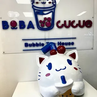 a hello kitty piggy bank