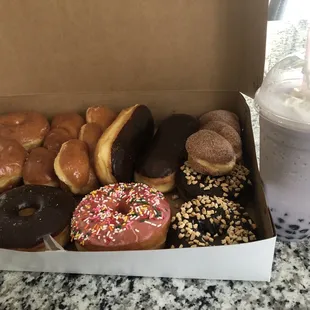 donuts, dough desserts, food