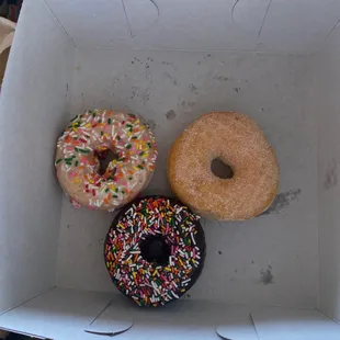 food, dough desserts, donuts