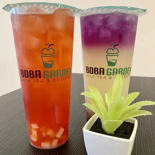 Watermelon Lychee Fruit Tea w/Rainbow Jelly (left), Lychee Butterfly Lemonade w/Crystal Boba (right); IG: @katzlundell