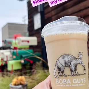 Jasmine tea with oat milk, chia seeds and kuritsu