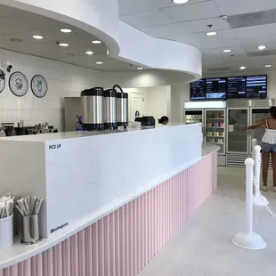 Inside - Bright and clean