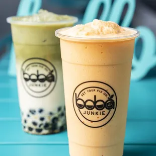 Milky Papaya Smoothie and Matcha Latte