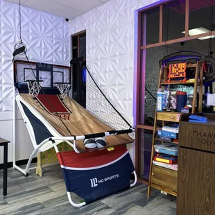 Lots of indoor games