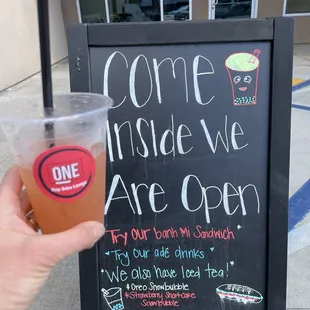 I tried the Strawberry-Kiwi Ade and it was the perfect amount of sweetness--very refreshing!