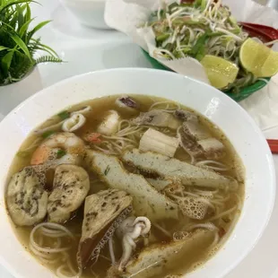 noodle soup, ramen and noodles, food, ramen, noodles, noodle dish