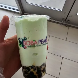 Honey dew smoothie with boba