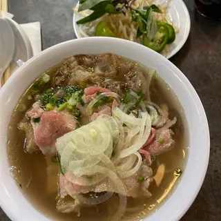 21. Beef Combination Dac Biet Noodle Soup