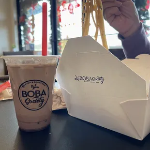 Peppermint chocolate milk tea and garlic noodles.