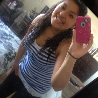 Cinthya J.