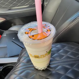 Jasmine milk tea with boba!