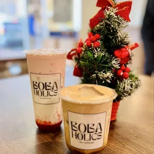 Strawberry dream latte, tiramisu coffee