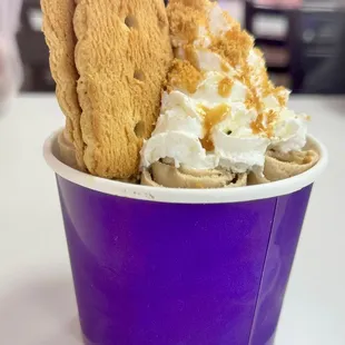 Okinawa Cream Pan Rolled Ice Cream