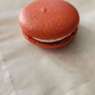 Fruity Pebbles Macaron