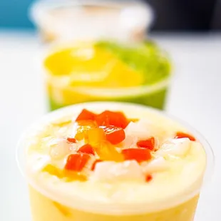 Pina Pia Colada Smoothie with Rainbow Jelly. Instagram: @Absofreakinglutelyyummy