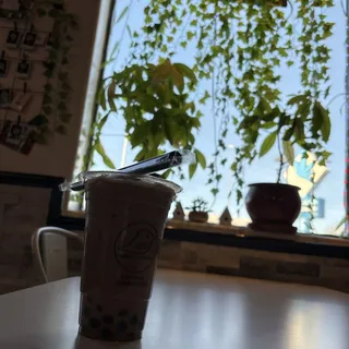 BLACK CARAMEL MILK TEA