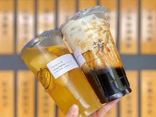 Yifang Taiwan Fruit Tea - Colma