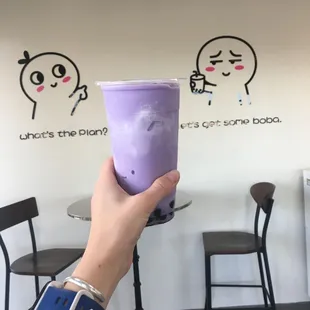 taro smoothie with boba
