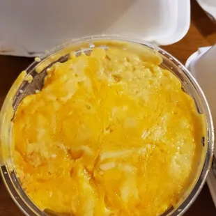 a bowl of macaroni and cheese